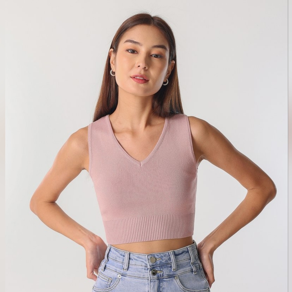 BNWT - CELIA V-NECK KNIT TOP (TEA ROSE) - Pink Lovet Sleeveless Knit Crop Top